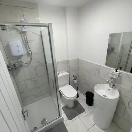 Deluxe Apartment In Central Northampton - Heart Of Market Square Exterior photo