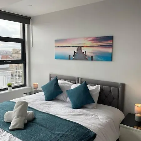Deluxe Apartment In Central Northampton - Heart Of Market Square Exterior photo