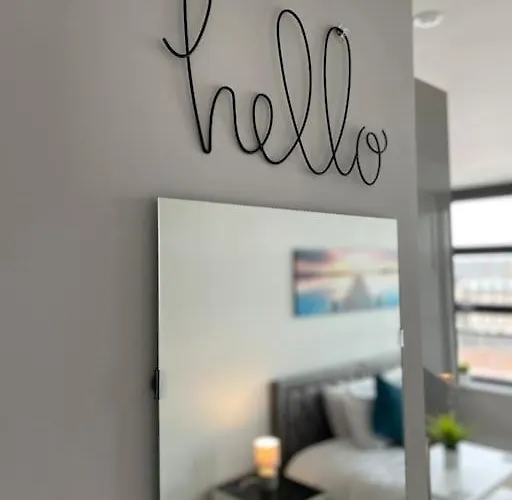 Deluxe Apartment In Central Northampton - Heart Of Market Square