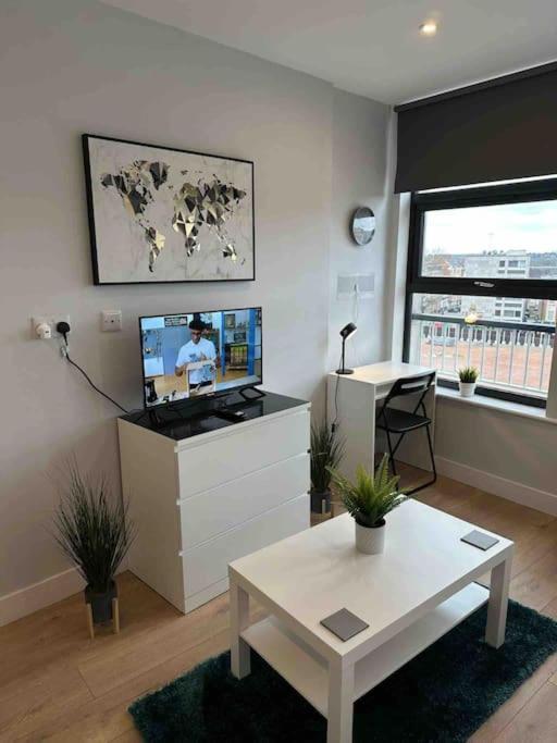 Deluxe In - Heart Of Market Square Apartment *